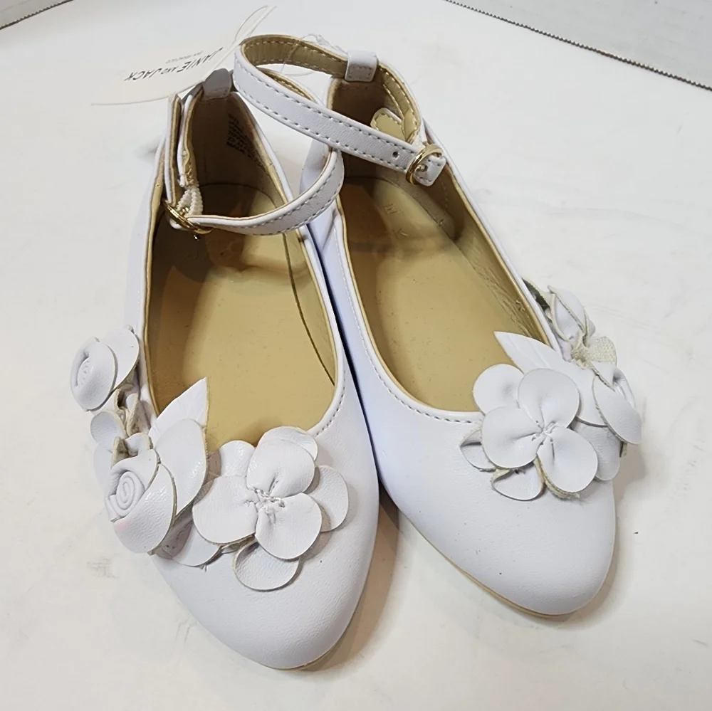 NWT Janie and Jack White 3D Flower Almond Toe Ballet Flats‎ Shoes Kids Size 7